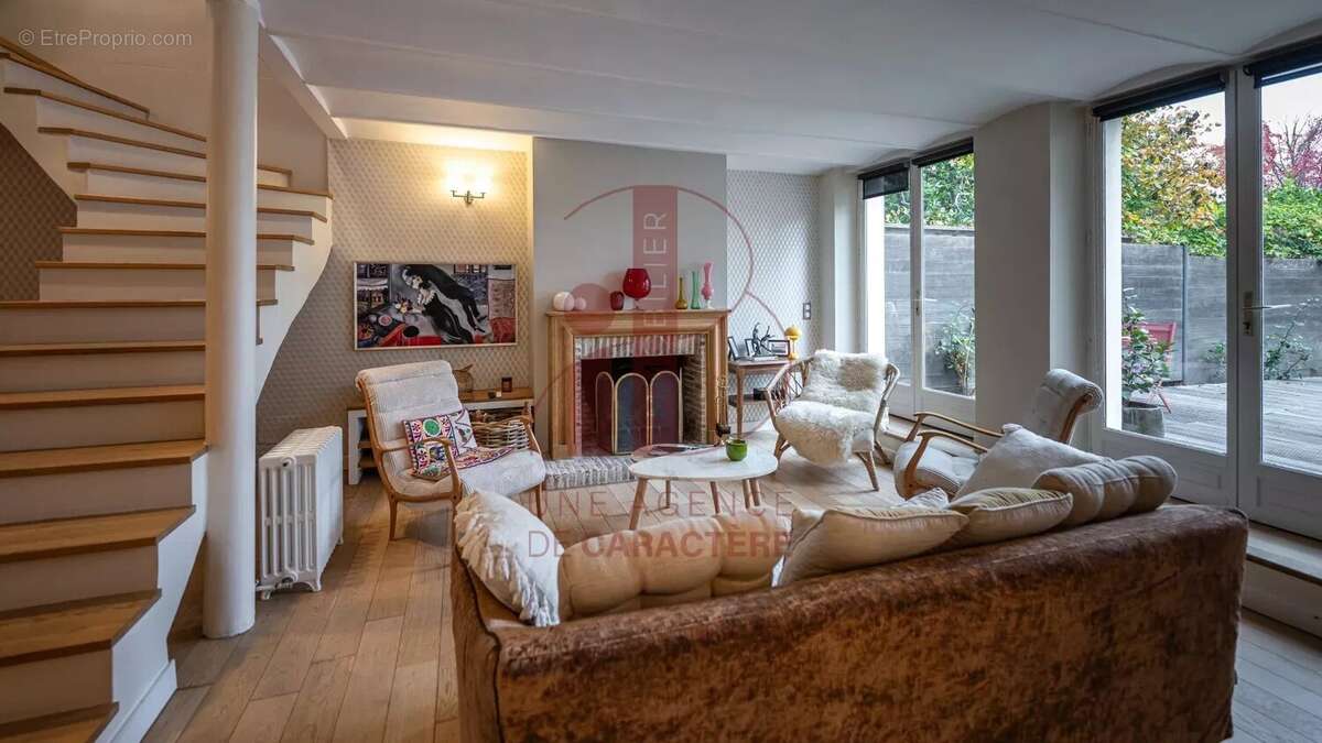 Maison à FONTAINEBLEAU