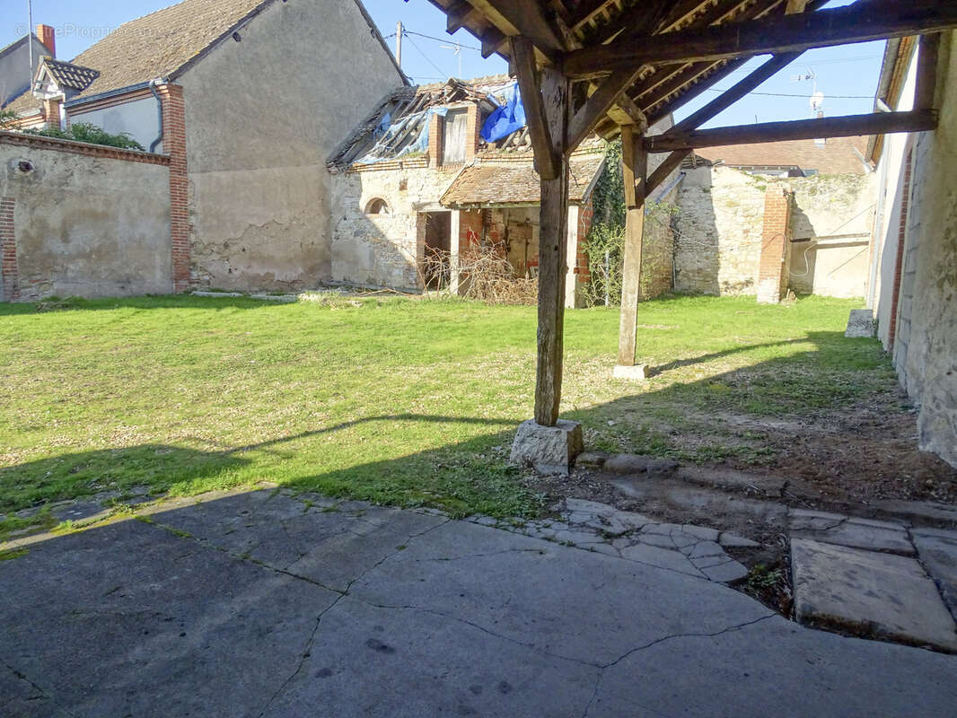 Maison à CHATRES-SUR-CHER