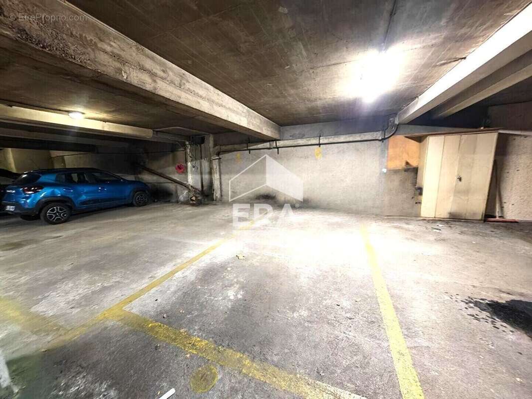 Autre à MARSEILLE-4E