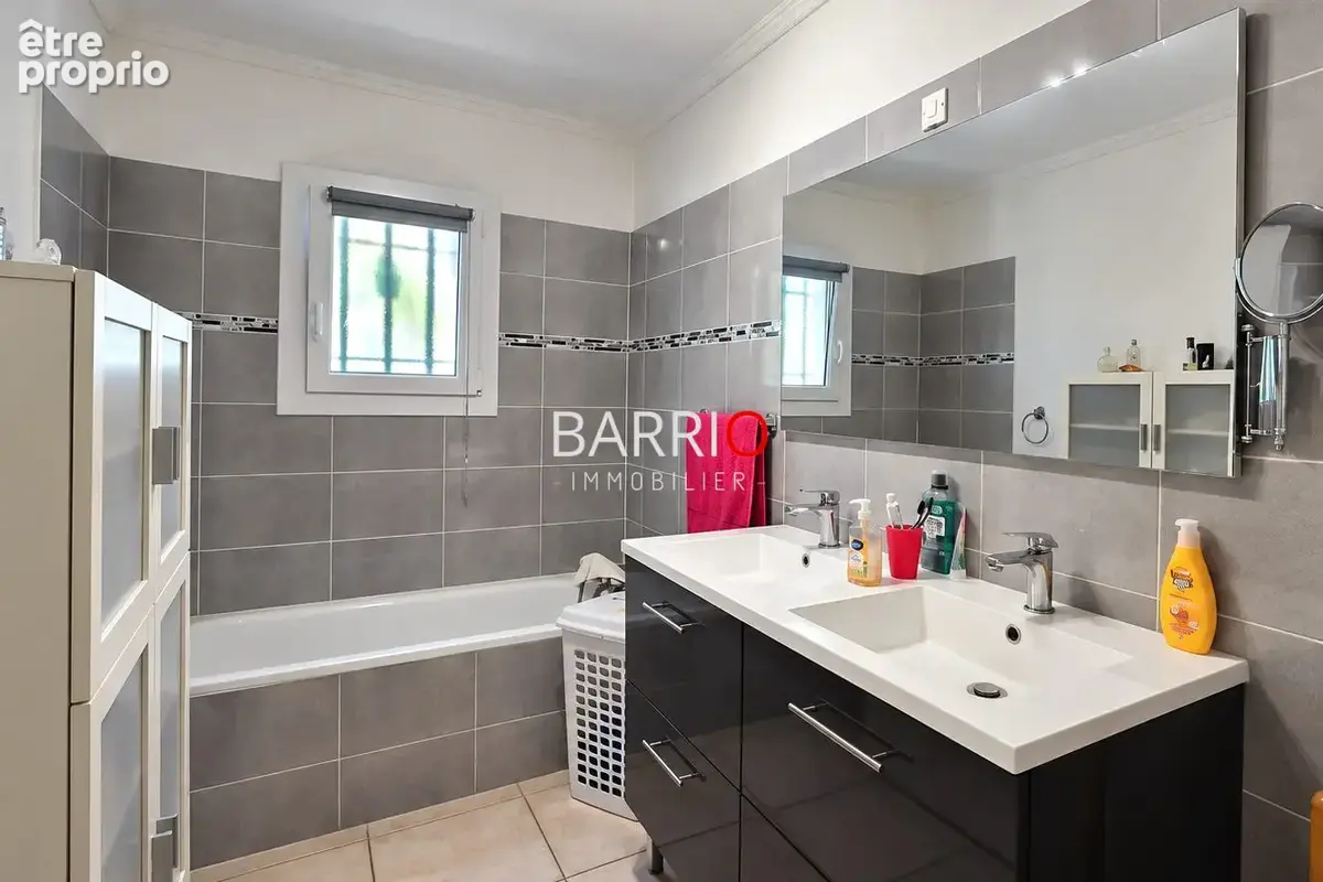 Maison 4 pièces 90 m² à vendre à Saint-Genis-Des-Fontaines (66740) - photo 5