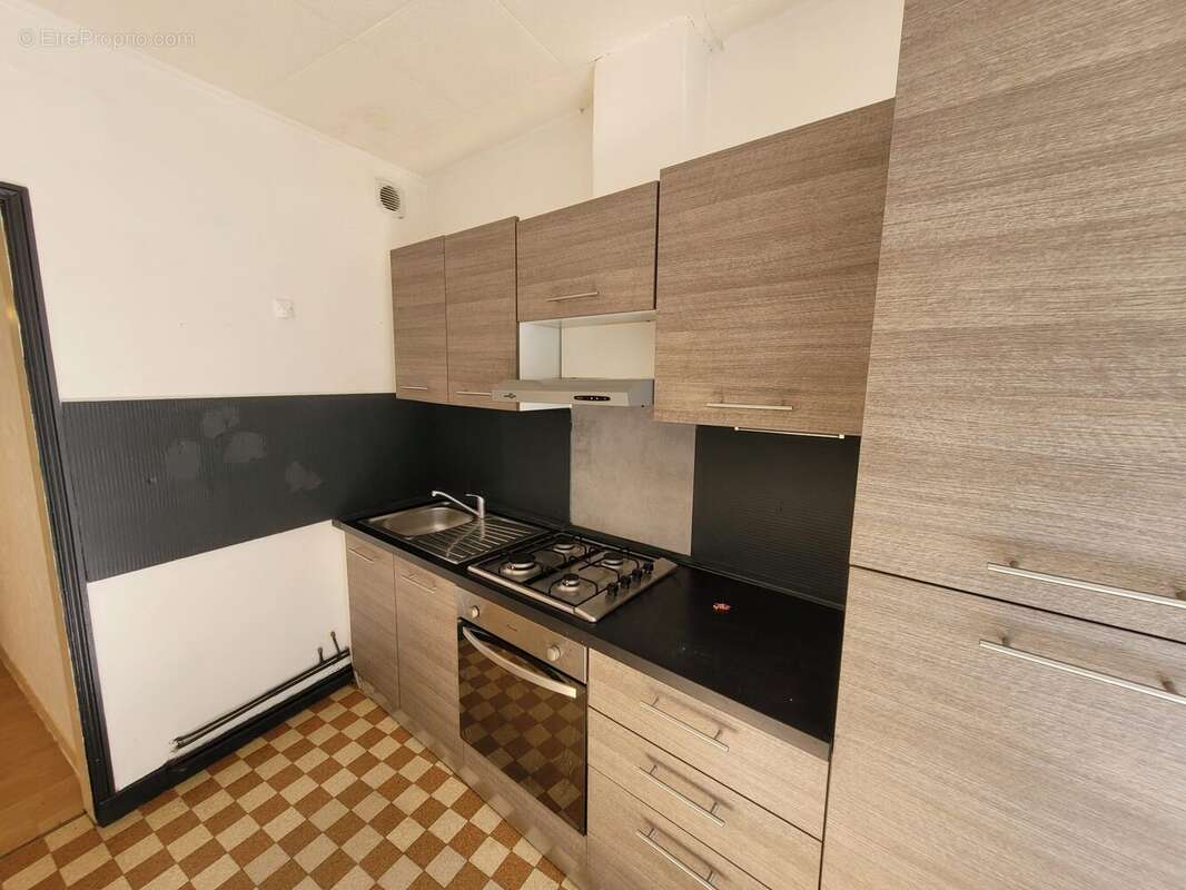 Appartement 63 m² à Avesnes-Sur-Helpe  - photo 3