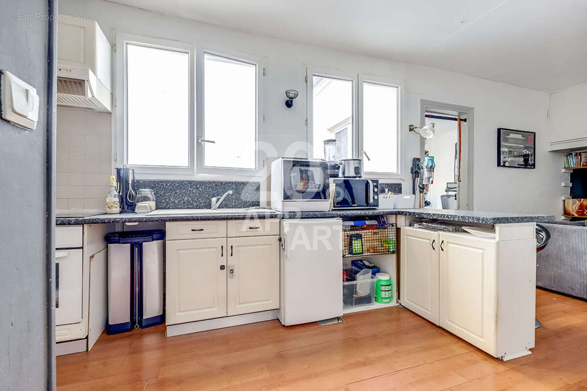 Appartement à PARIS-20E