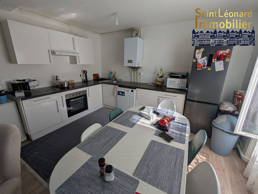 Appartement à FOUGERES