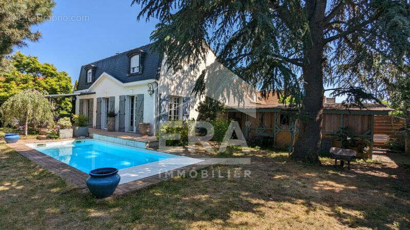 A vendre maison 6 pieces 172 m2 - photo 16