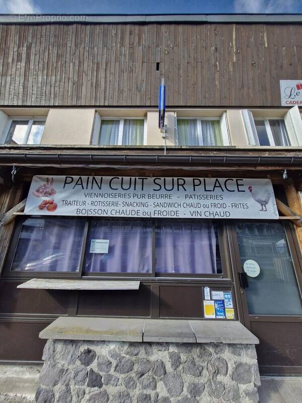 Autre à BESSE-ET-SAINT-ANASTAISE