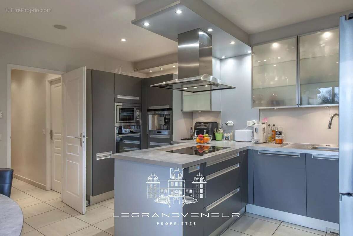 Maison à FONTAINEBLEAU