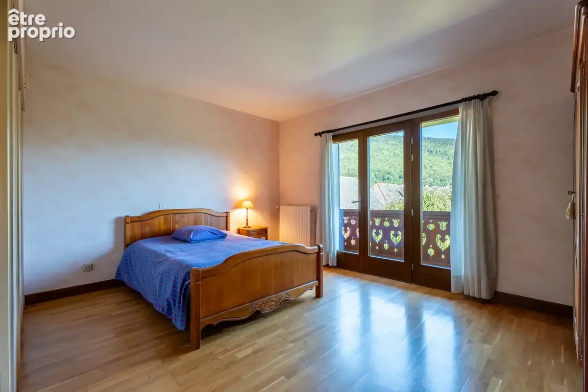 Le Noyer - Ferme rénovée de caractère - potentiel de 336m2 habitable - 2.630m2 de terrain plat - photo 15