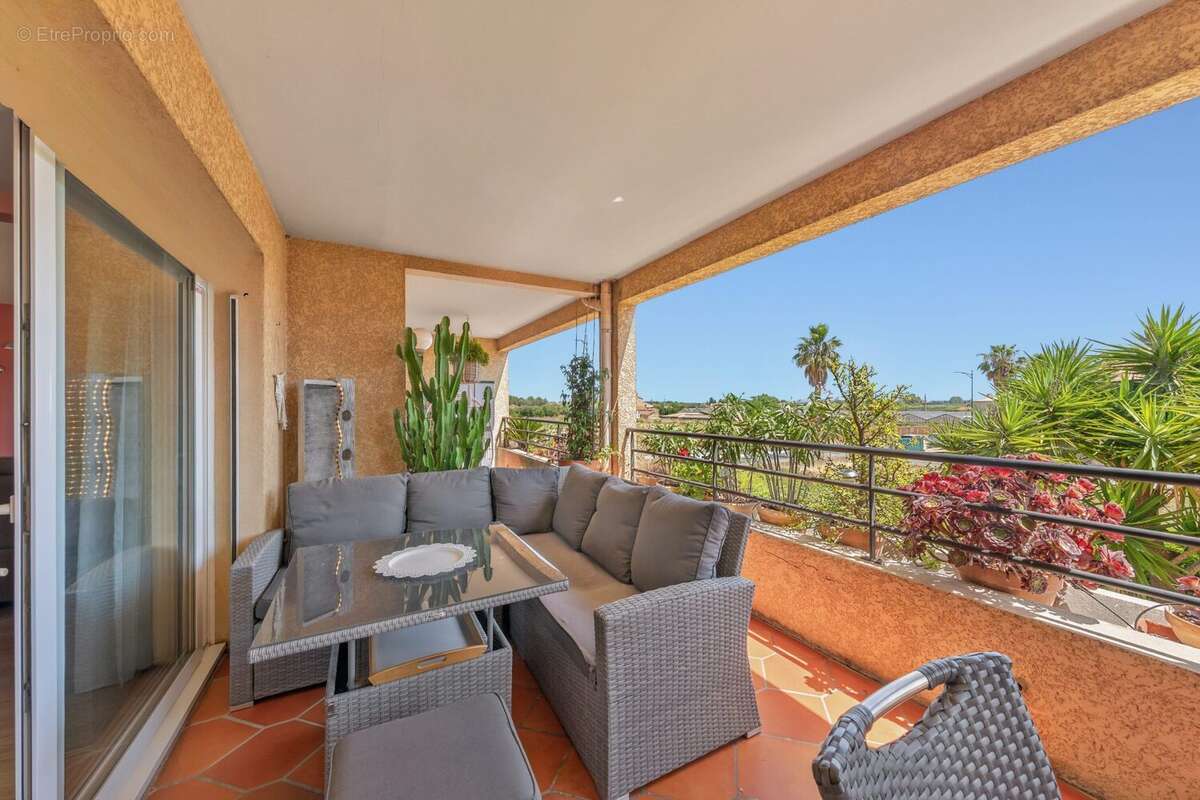 Appartement à HYERES