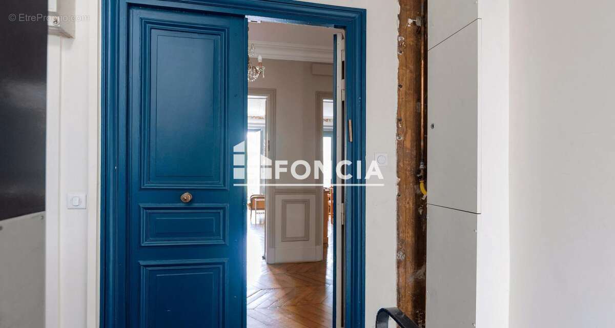 Appartement à PARIS-10E