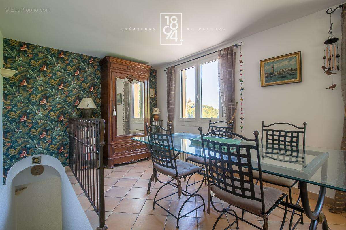 Maison à MARSEILLE-9E