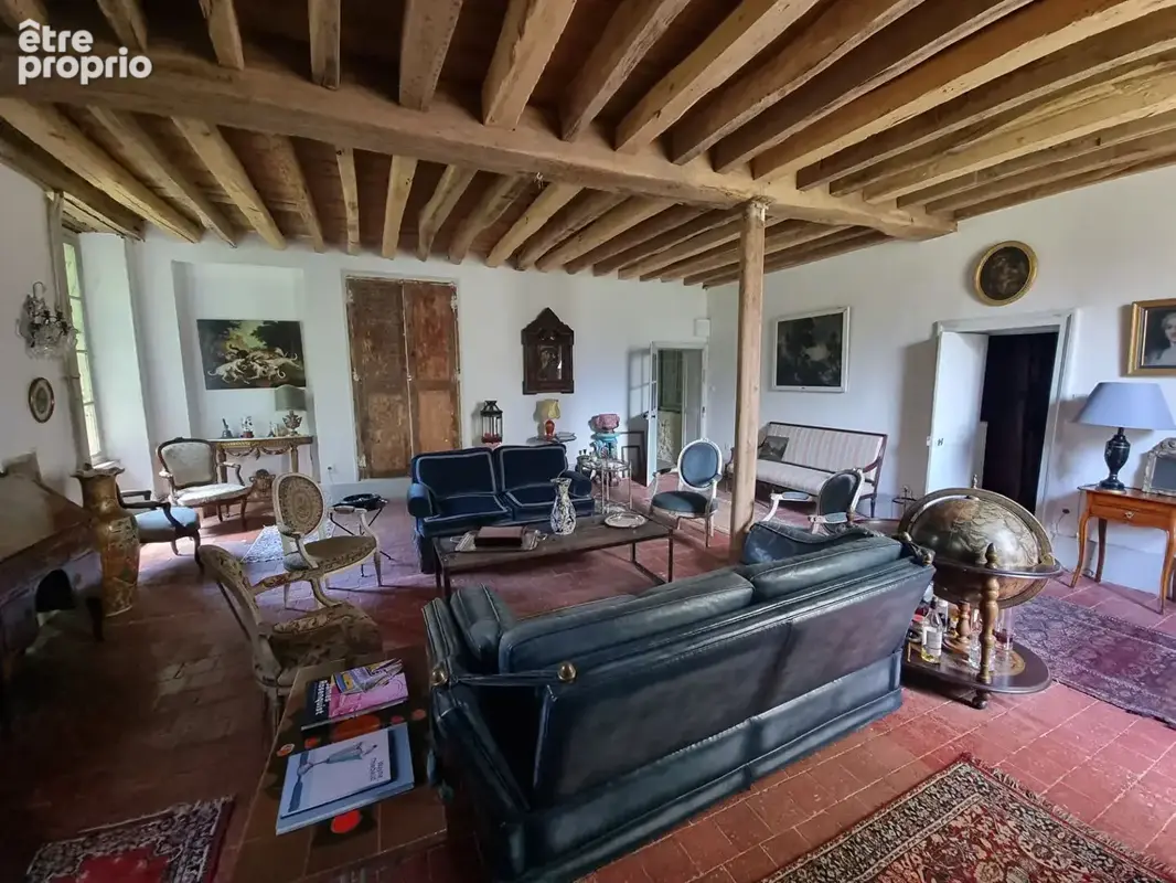 A vendre, demeure de caractère avec jardin et appartement à Pougues-les-Eaux. - photo 12