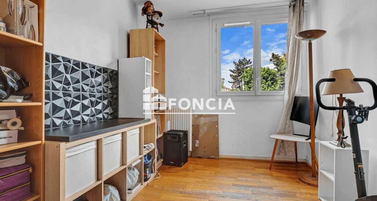 Appartement à THIAIS