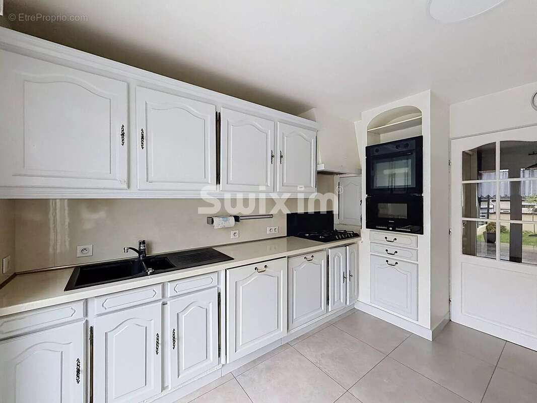 Wattrelos – Maison lumineuse avec jardin, garage et 4 chambres - photo 5