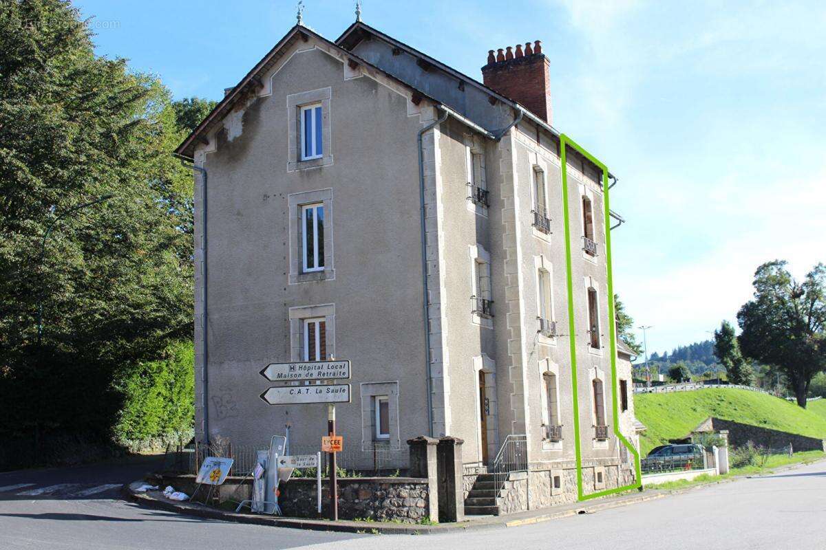 Appartement à BORT-LES-ORGUES