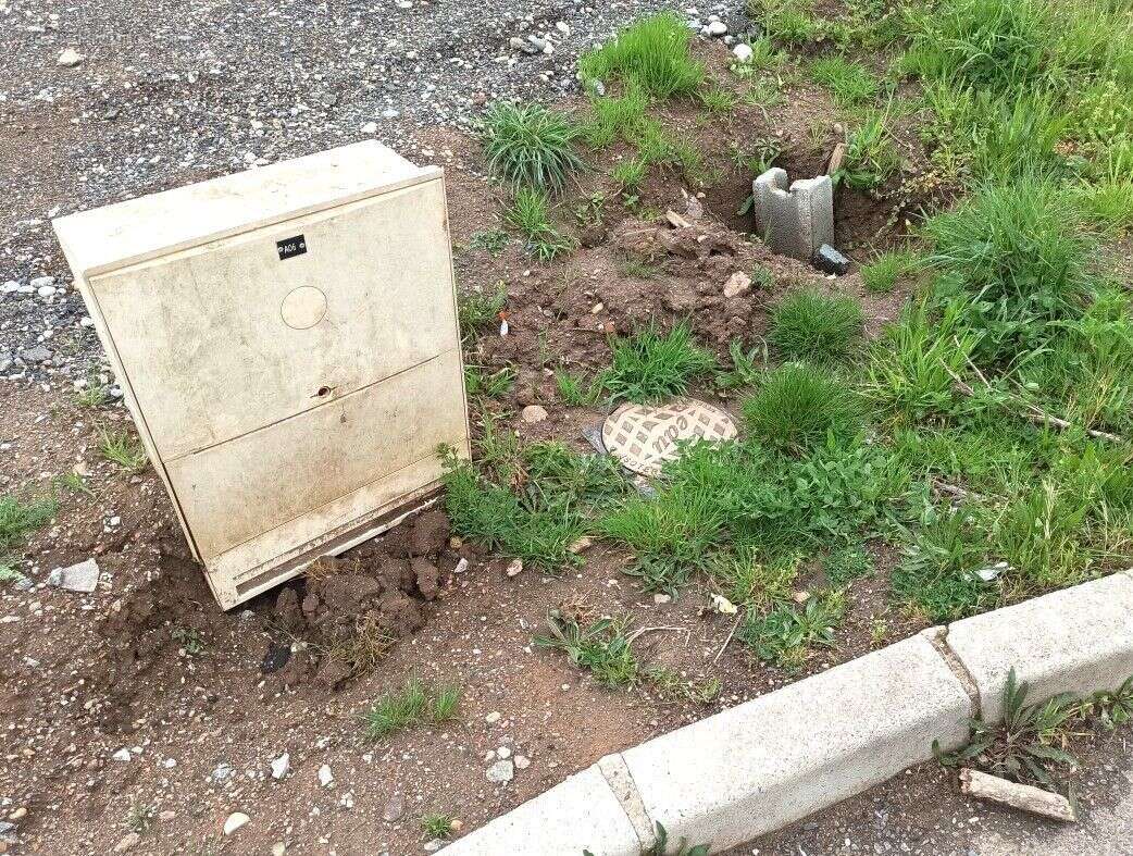 Terrain à LE CHAMBON-FEUGEROLLES