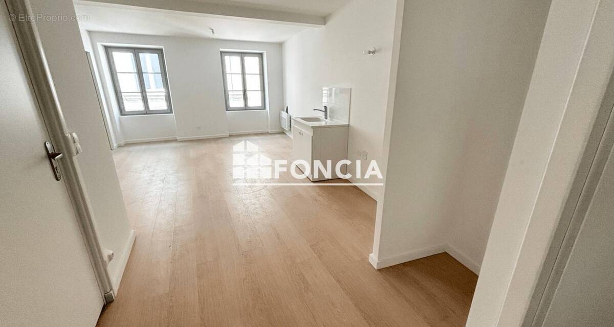 Appartement à TOURNON-SUR-RHONE