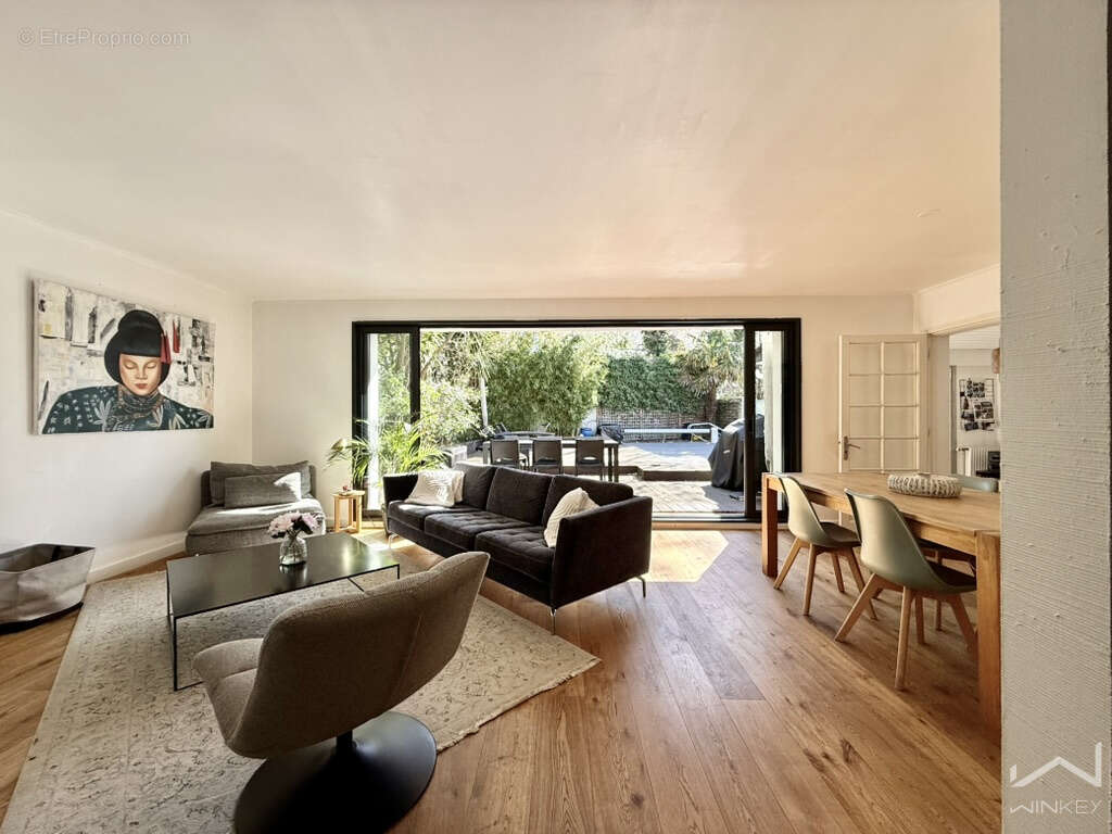 Nouveauté aux portes de  nantes  -- maison  avec piscine de  200 m2 au sol - - photo 2