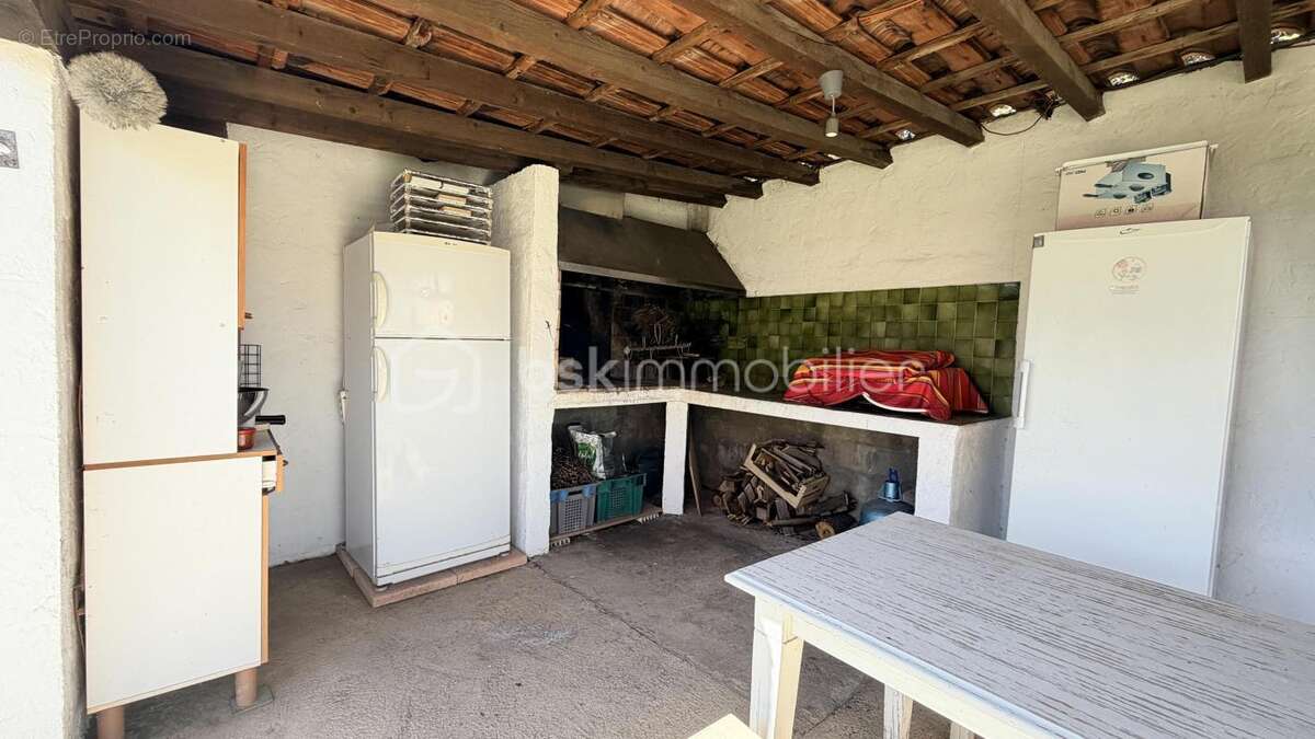 Maison à PEZILLA-LA-RIVIERE