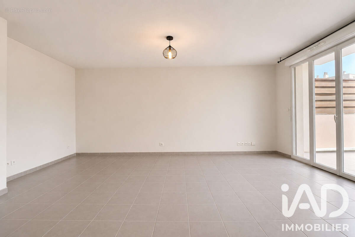 Photo 6 - Appartement à MARSEILLE-13E