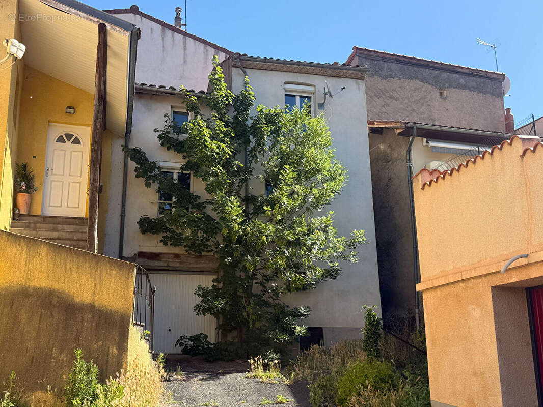 VERTAIZON / Au coeur du village - Maison de bourg avec vue dégagée ! - photo 2