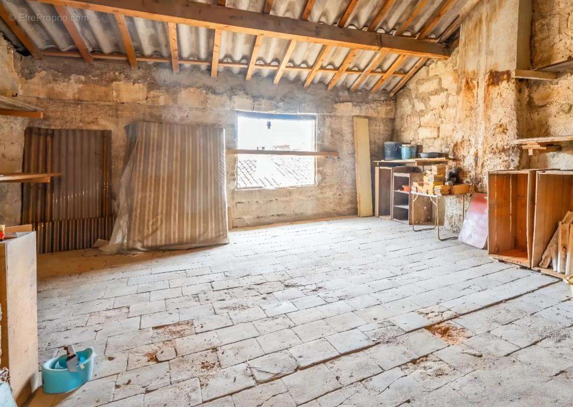 Maison à UZES