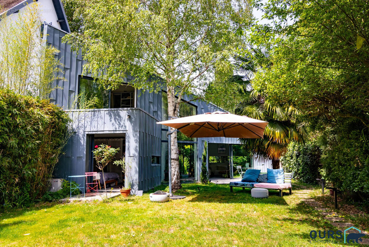 Maison à MONTMORENCY