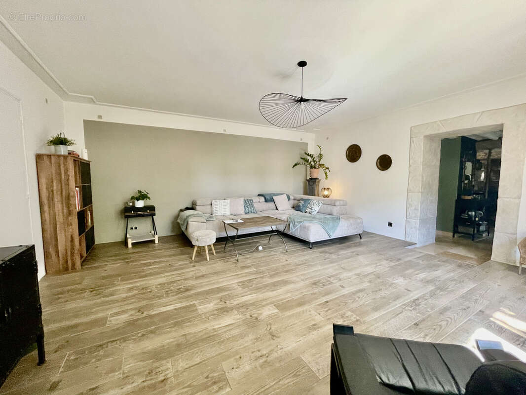 Maison à CHATEAURENARD