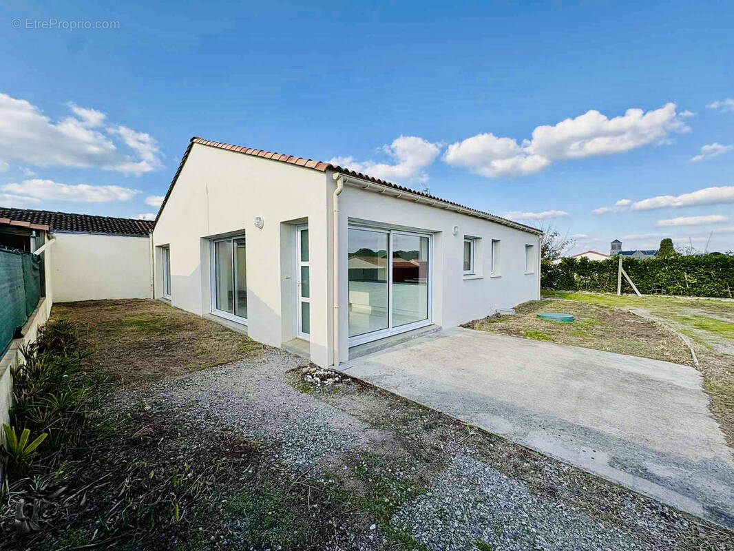 Maison à TREIZE-SEPTIERS