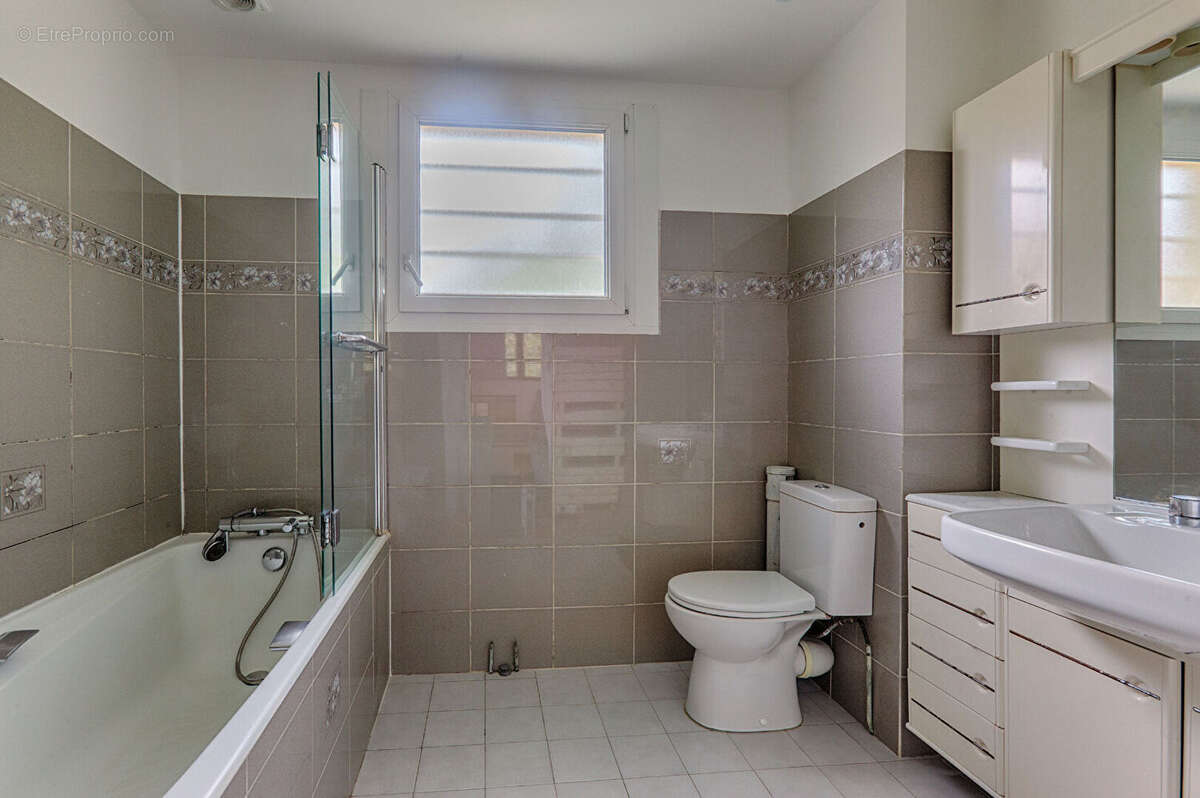 Maison à FONTENAY-LE-FLEURY