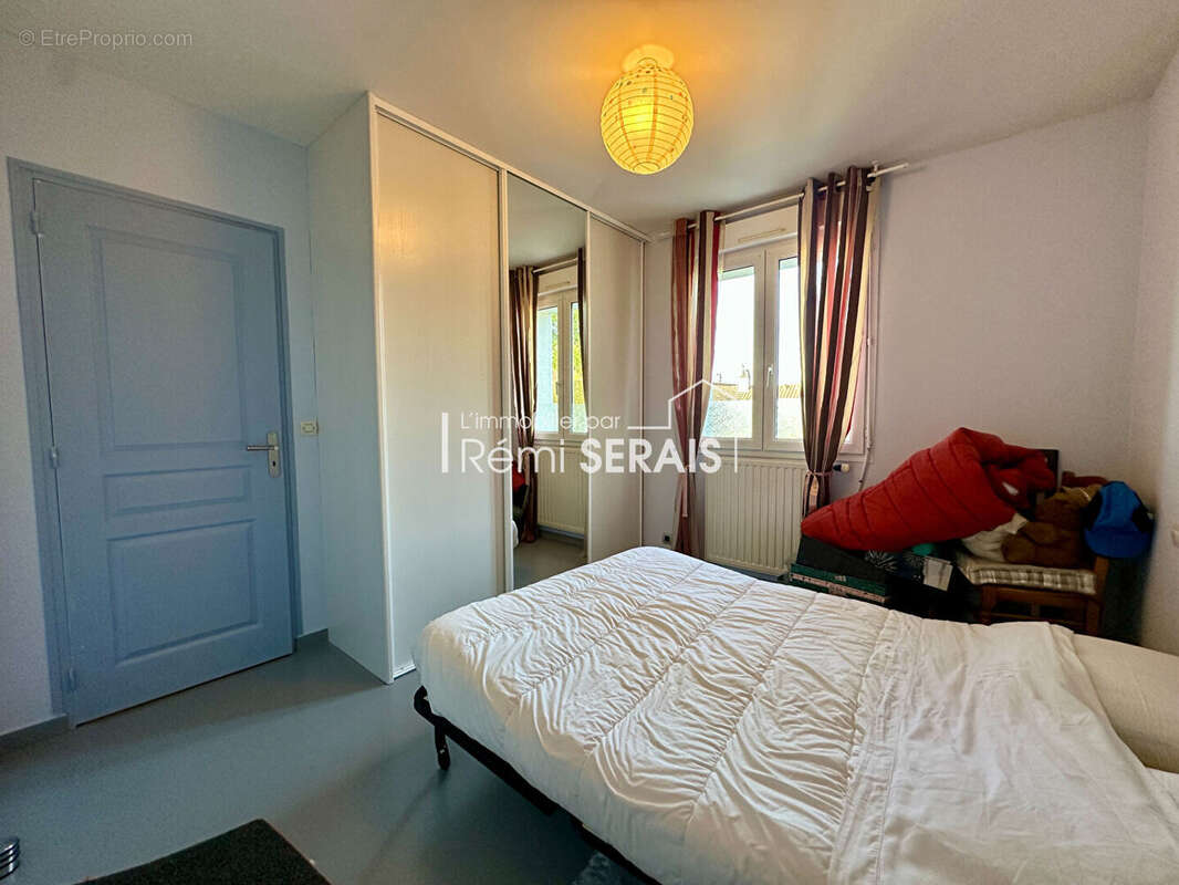 Maison à SAINT-GEORGES-DES-GROSEILLERS