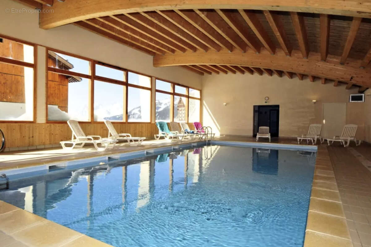 Appartement à SAINT-FRANCOIS-LONGCHAMP