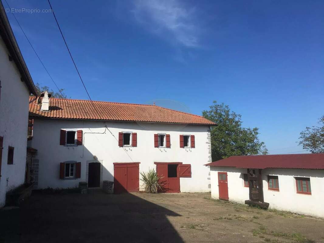 Maison à SAINT-PALAIS