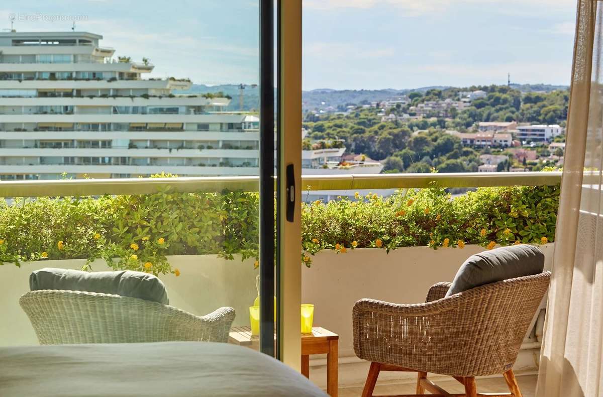 Appartement à VILLENEUVE-LOUBET