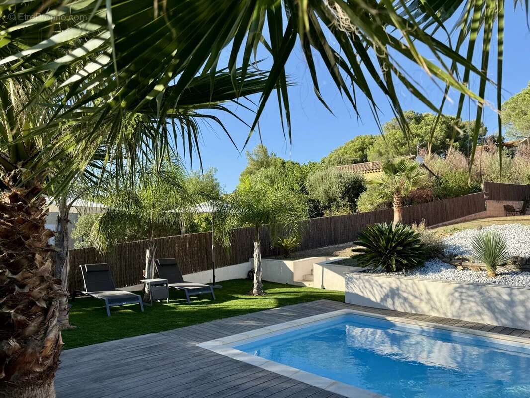 Maison à BORMES-LES-MIMOSAS