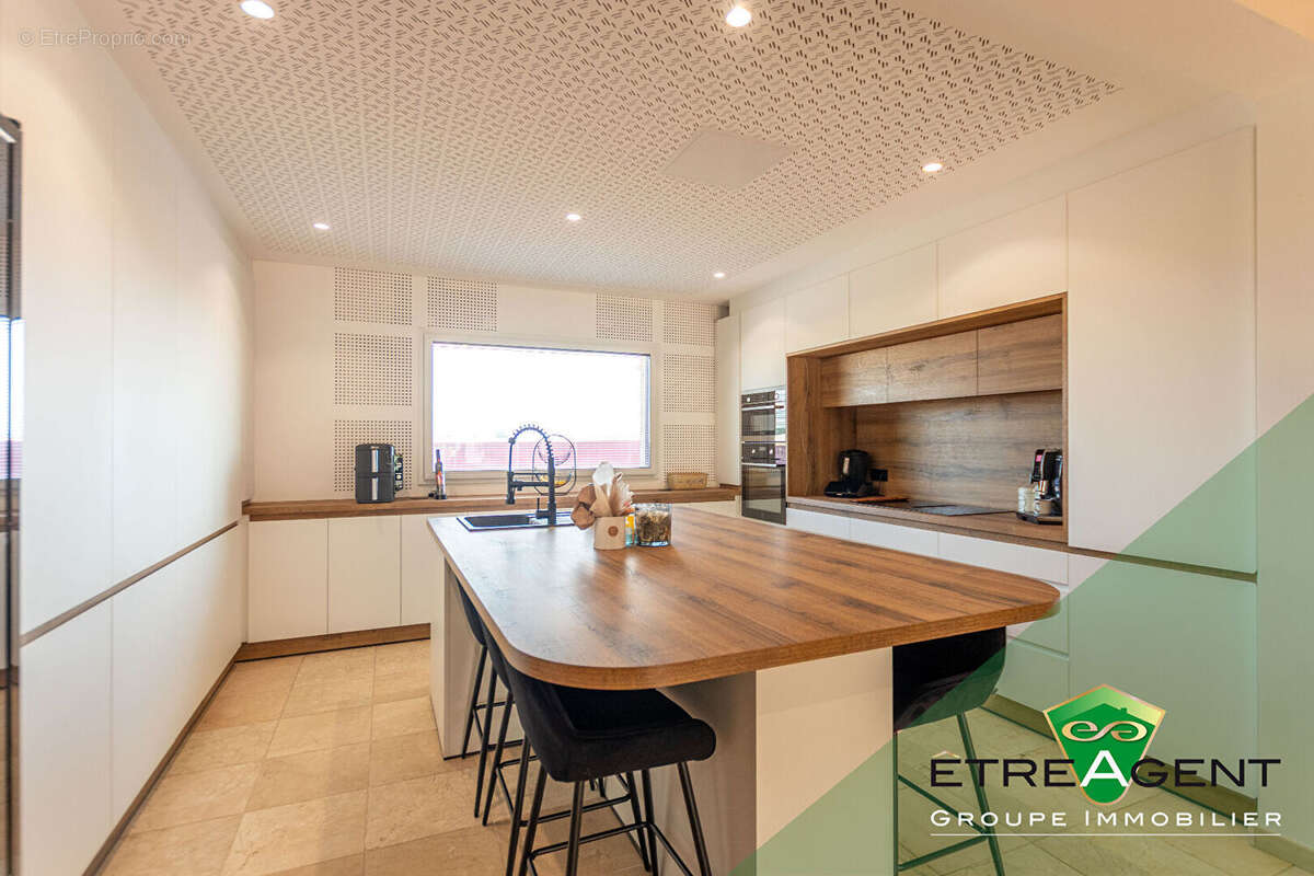 Maison SAINT AUBIN D'ÉCROSVILLE - 379 m² - 5 chambres - photo 9