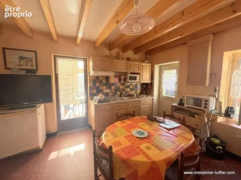Le Breil-sur-Mérize – Petite maison pleine de potentiel ! - photo 3