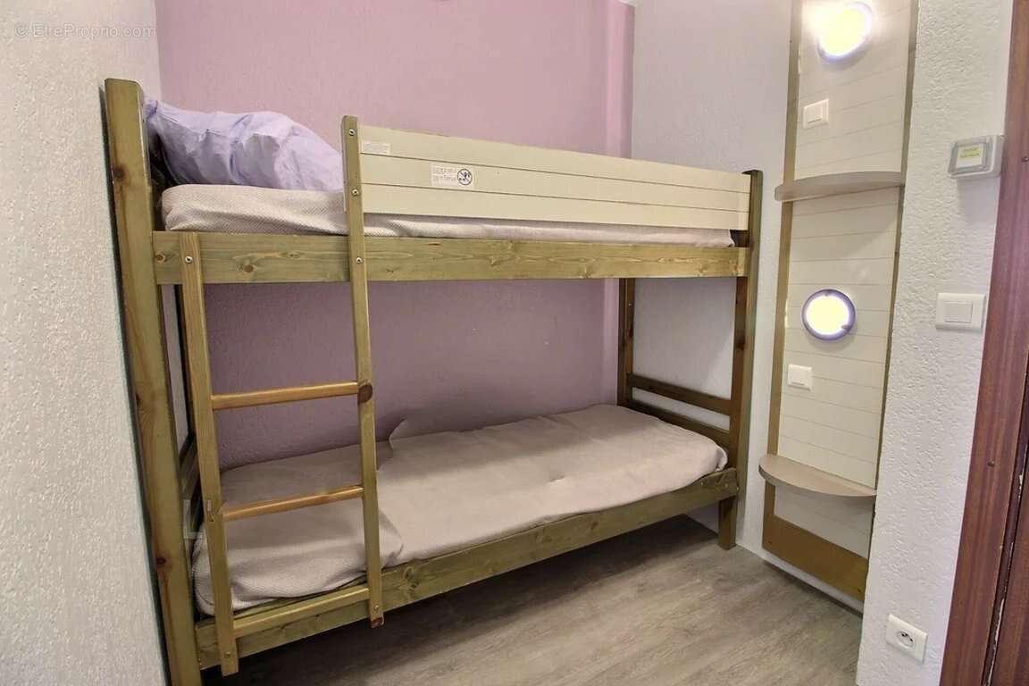 À Vendre – Studio investisseur avec terrasse – Secteur Rostagne, Juan-les-Pins - photo 3