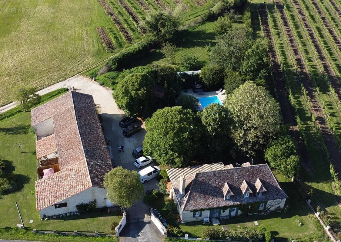 Maison à POMPORT