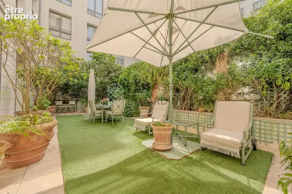 Paris 06 - Saint-Germain-des-Près - Appartement 4p - Terrasse - photo 2