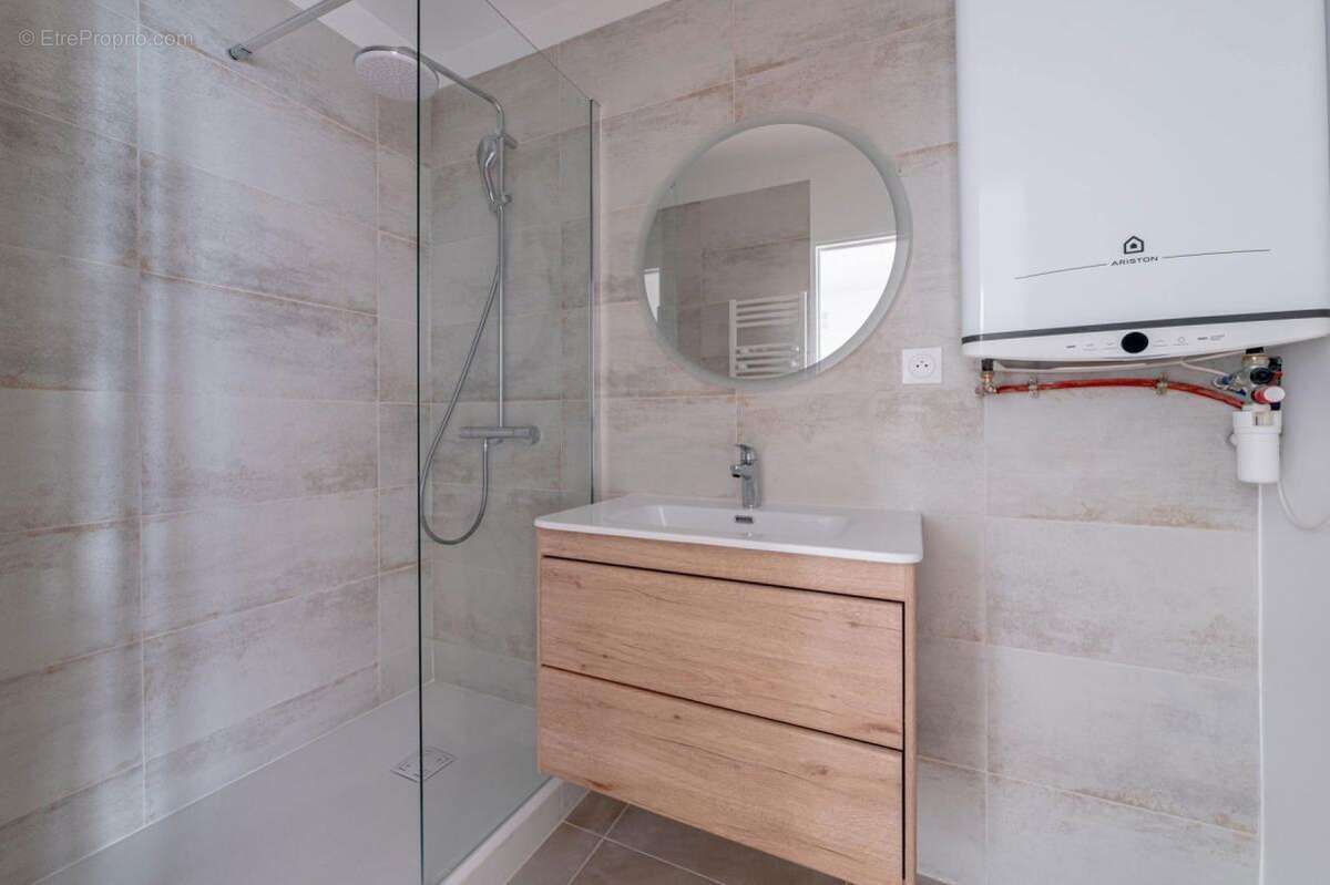Appartement à PARIS-3E