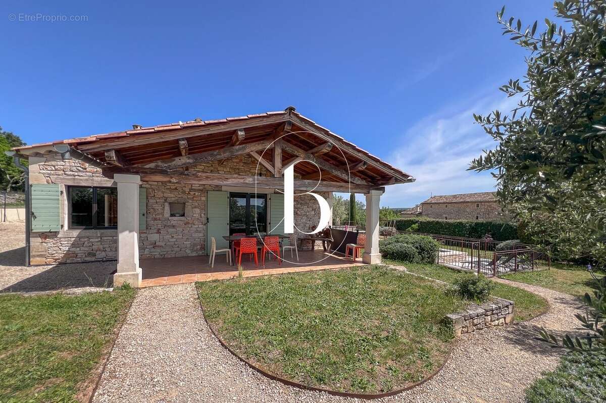 Maison à ORGNAC-L'AVEN