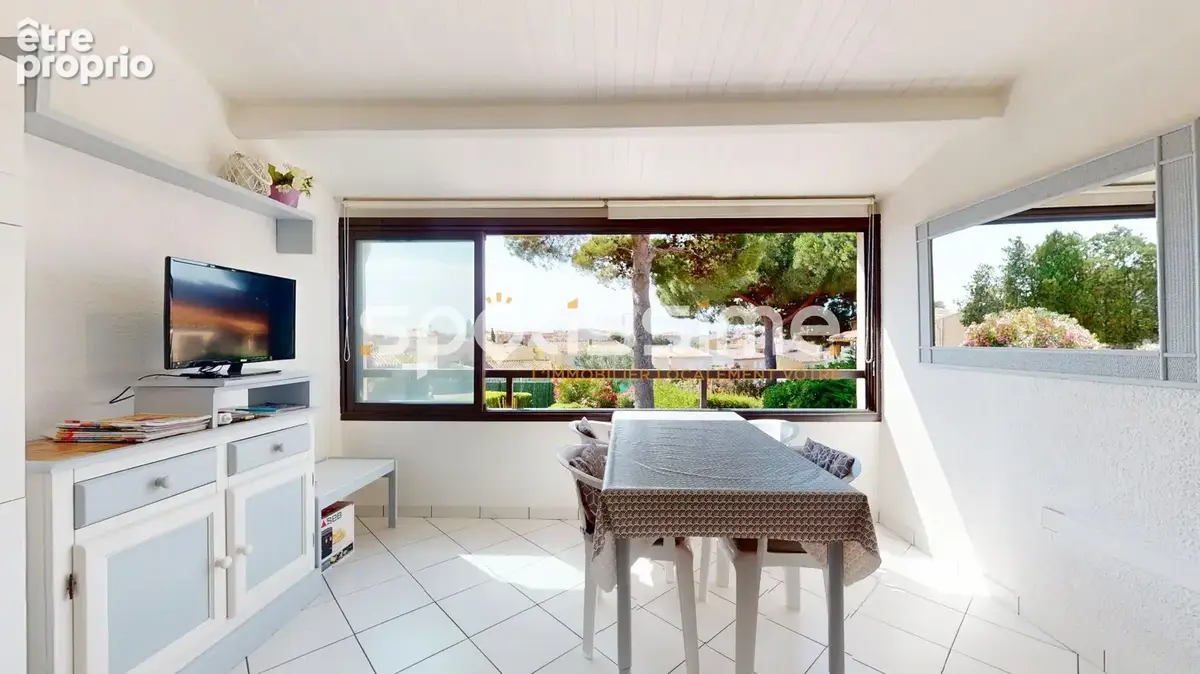 CAP D'AGDE, Mont Saint Martin - T2 avec parking dans résidence avec piscine - photo 13