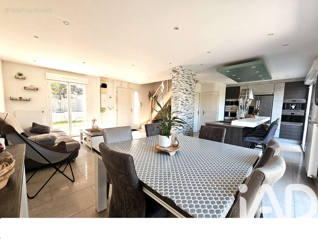 Photo 5 - Maison à DAMPMART