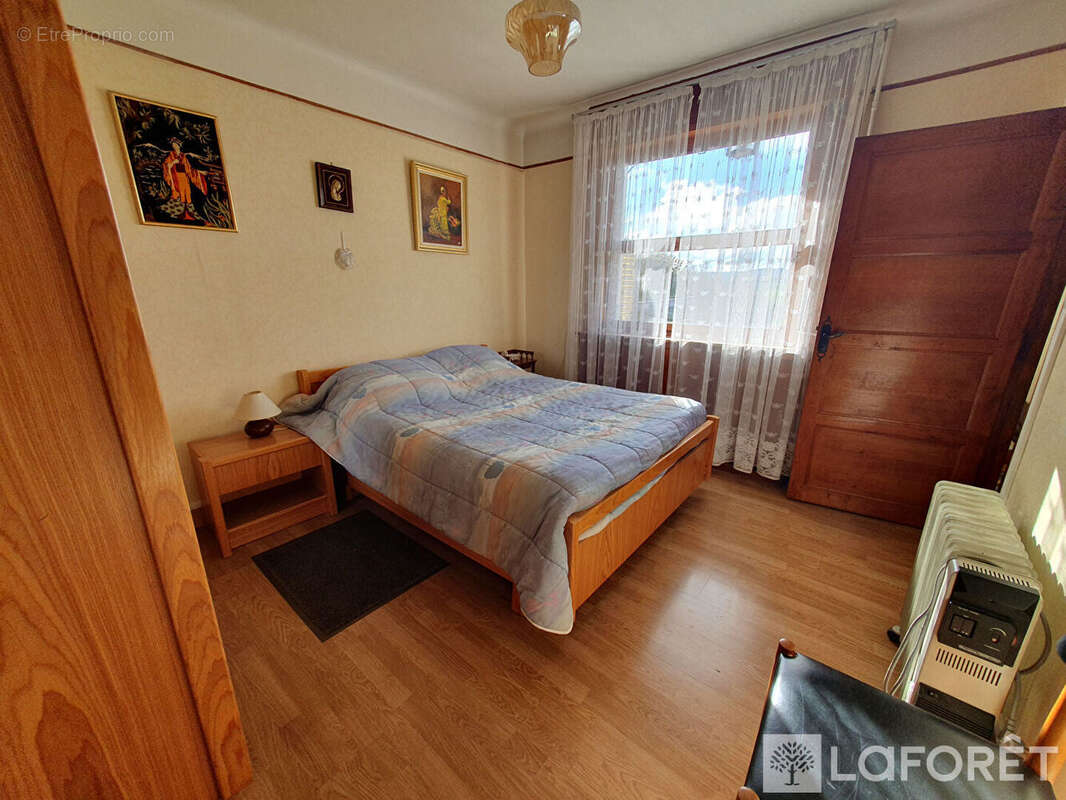 Maison à SAINT-FLOUR