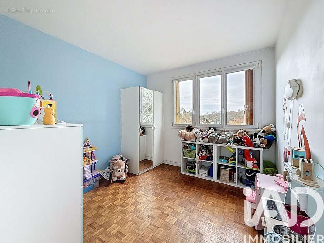 Photo 7 - Appartement à LA CELLE-SAINT-CLOUD