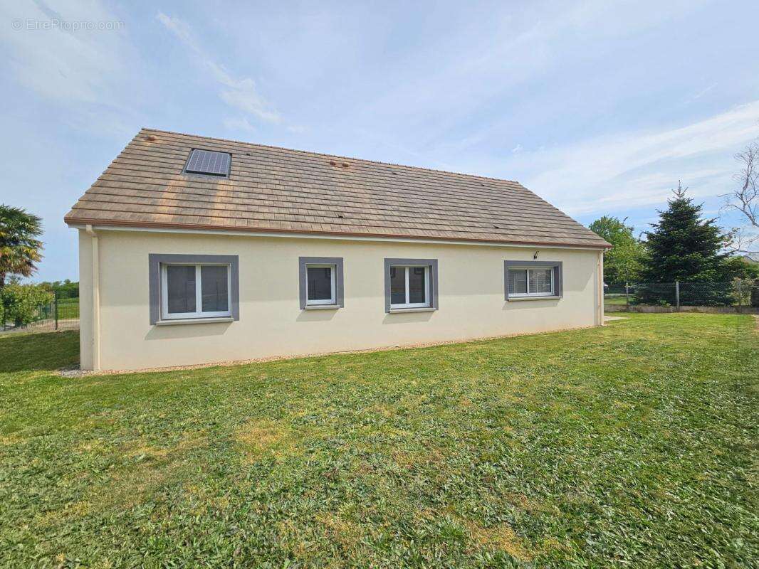 Maison à LA SUZE-SUR-SARTHE