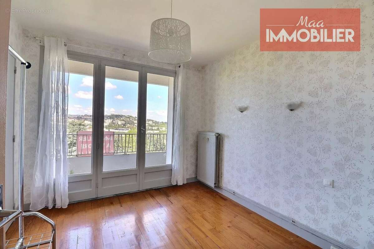 Appartement à SAINT-ETIENNE