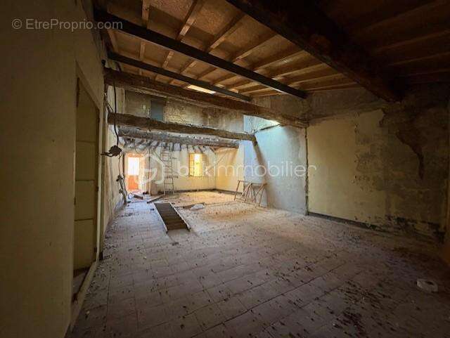 Appartement à MILLAS