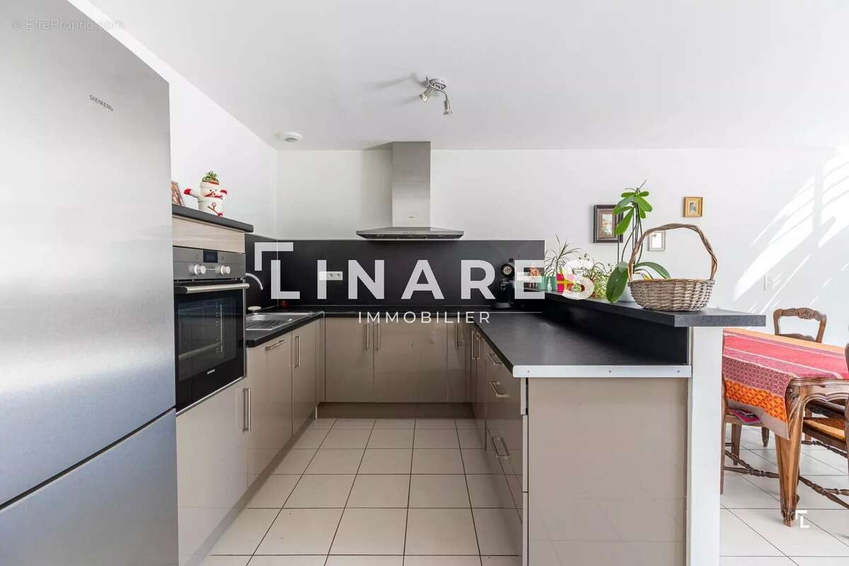 LE DUPLEX - Appartement T4 de 80m2 + Rooftop 32m2 + Terrasse 12m2 + Garage - 13480 Cabriès/Calas - photo 3