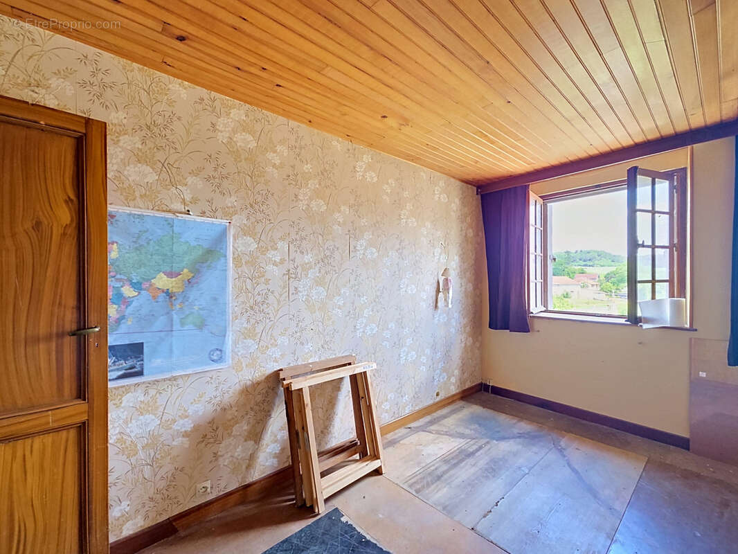 Maison à CHANTERAINE